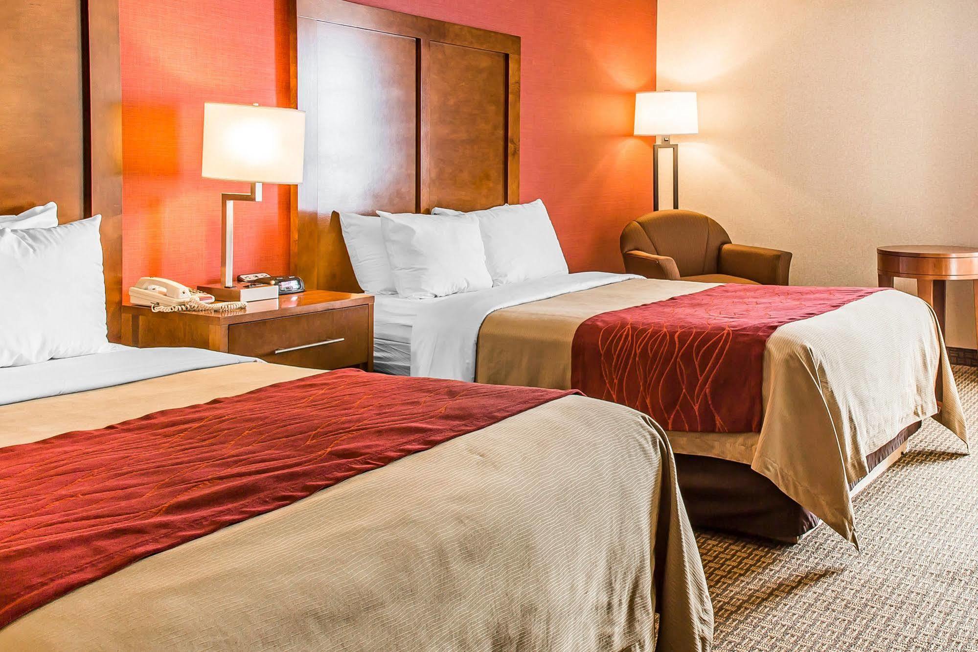Comfort Inn Boston Bagian luar foto